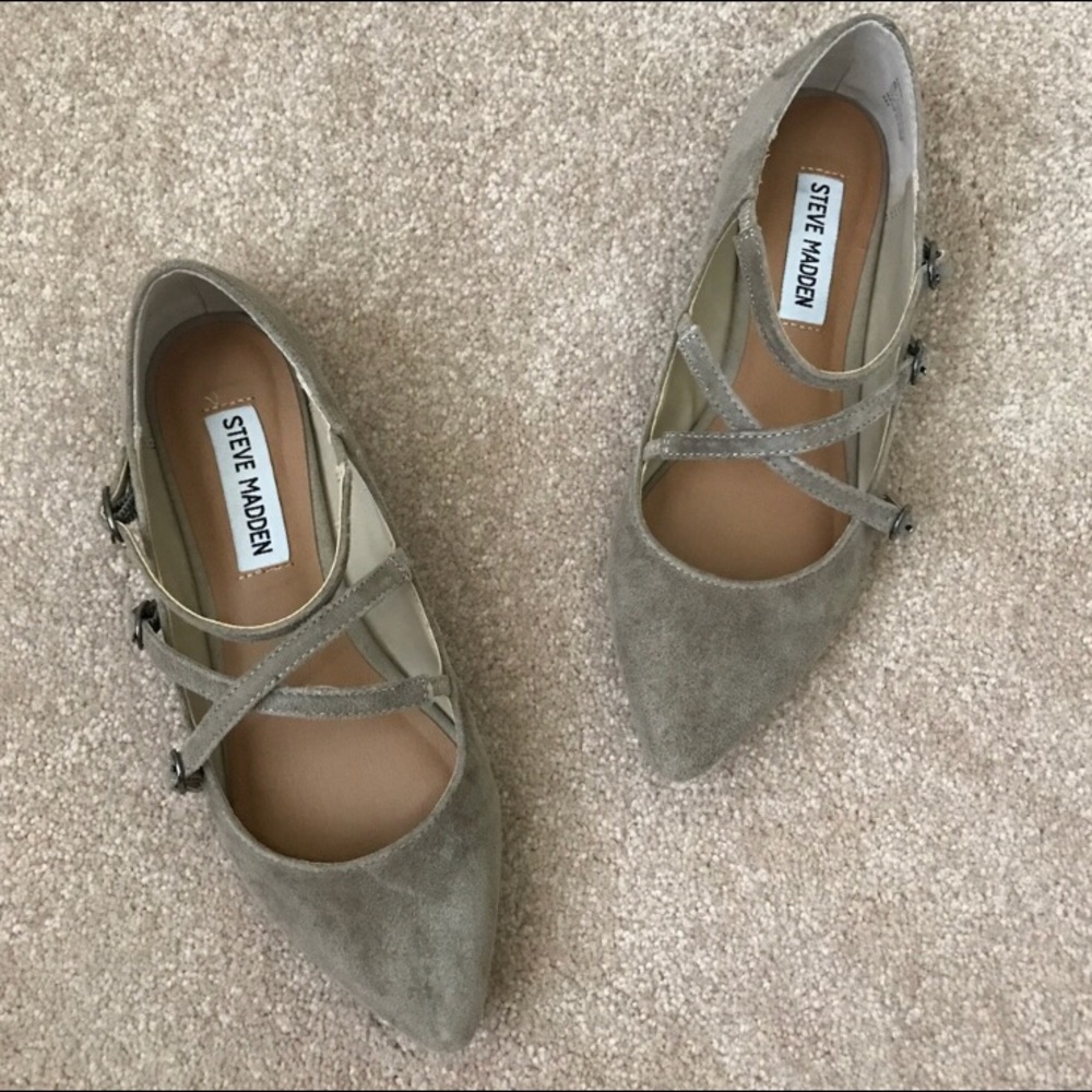Steve Madden flat